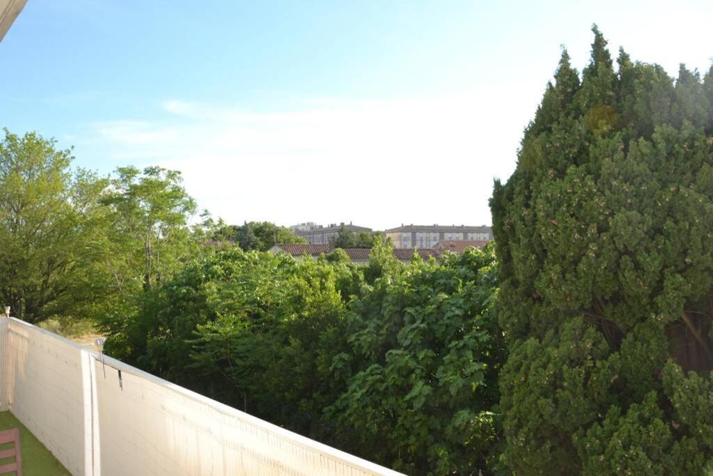 Appartement Lumineux Et Calme Avec Terrasse Avignon Kültér fotó